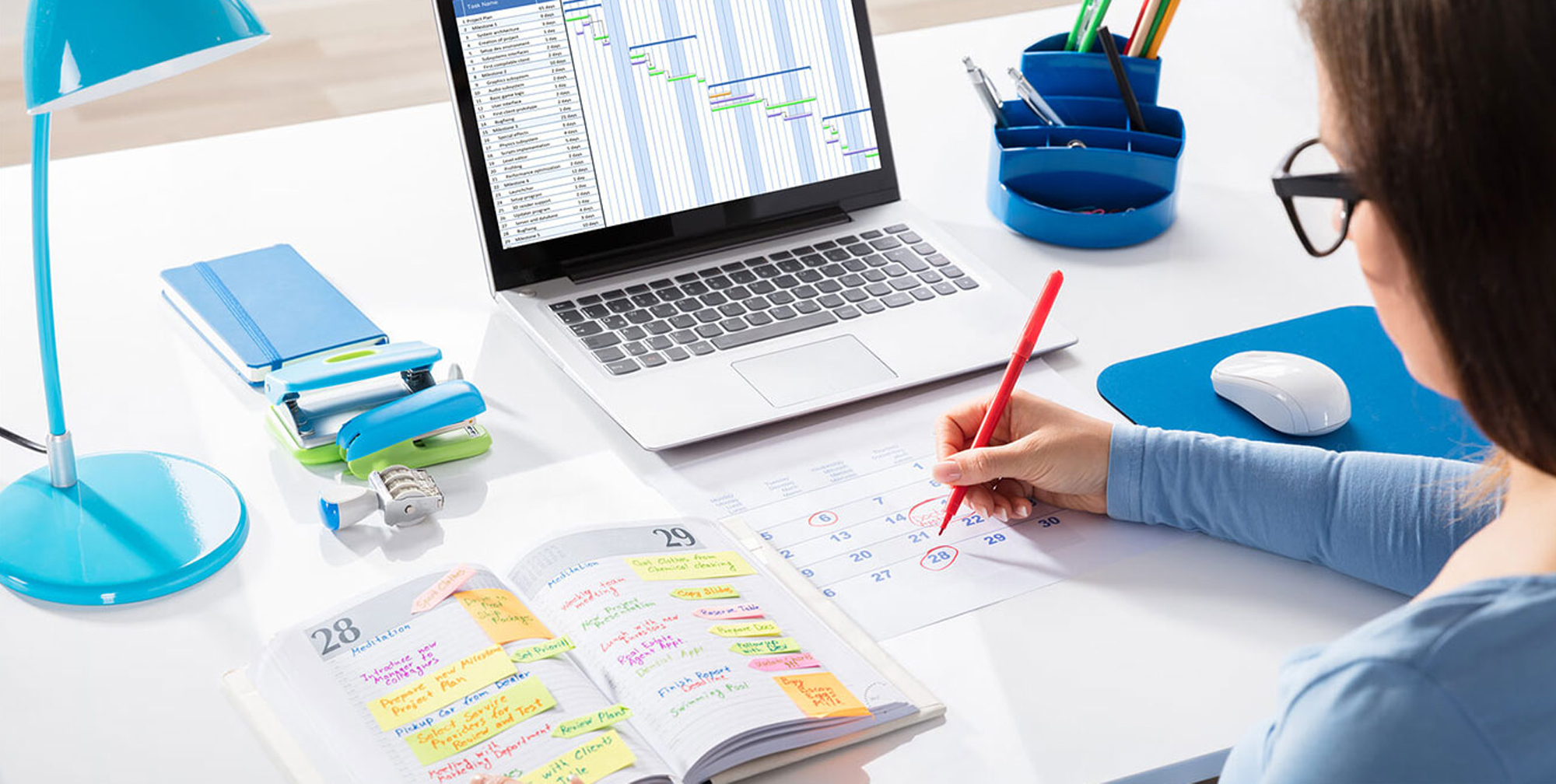 Виртуальные цифровые ассистент. Бизнес ассистент. Общение в интернете. Международный ассистент. Виртуальный ассистент работа.